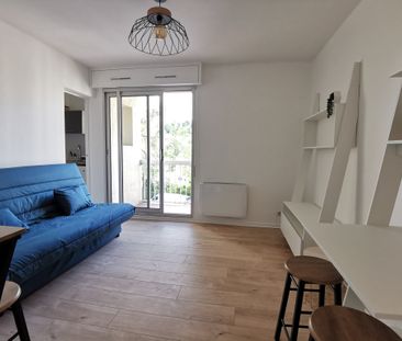 Location Appartement 1 pièce 20m² NIMES 30000 - Photo 2