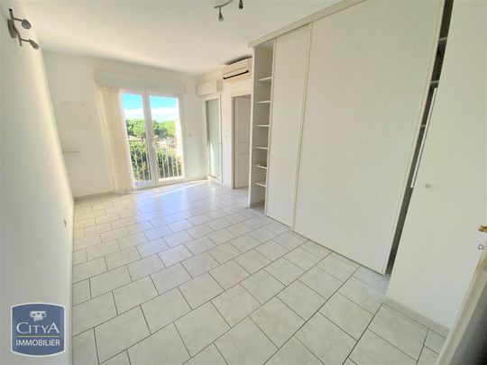 Location Appartement 2 pièces 37m² PORT ST LOUIS DU RHONE 13230 - Photo 1