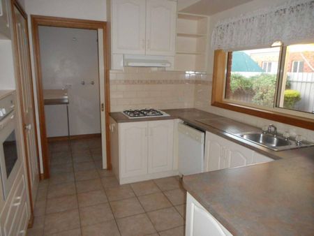 Central 2 Bedroom Unit - Photo 3