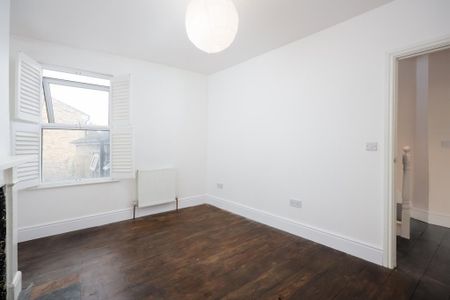 5 bedroom terraced house to rent - Photo 4