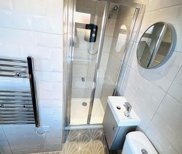 Room in a Shared House, Rowan Crescent, SW16 - Photo 4