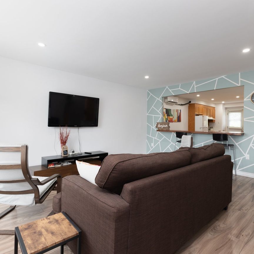 920 56e Avenue - Photo 1