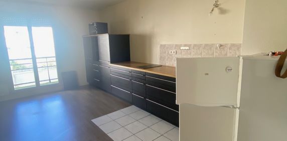 Location Appartement 2 pièces 39m² ORLEANS 45000 - Photo 2