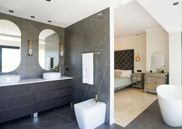 Luxury Villa for rent in Benahavís, Spain