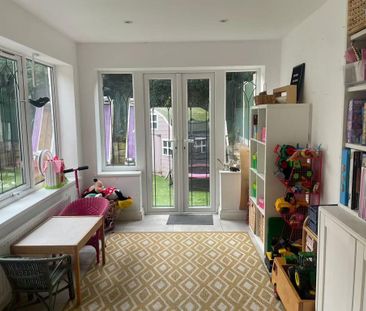 3 bedroom semi-detached house to rent - Photo 1