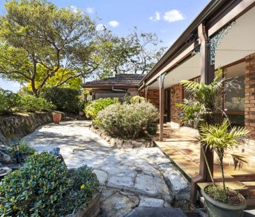 Highly Desirable Family Home In Prime Suburb - Photo 2