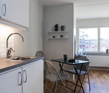 Fyrspannsgatan, Hässelby - Photo 3