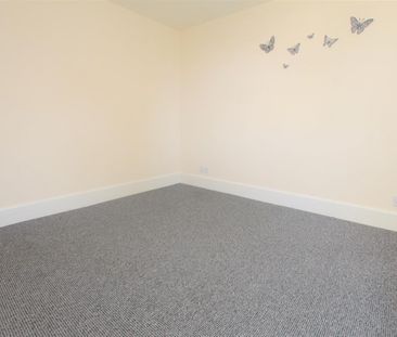 Evesham Road, Astwood Bank, Redditch, B96 6EA - Photo 3