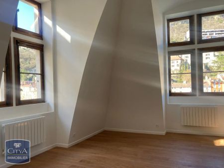 Appartement à louer 1 pièce 77.63m² - Photo 2
