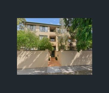 15/574 Glenferrie Road, Hawthorn, Vic 3122 - Photo 2