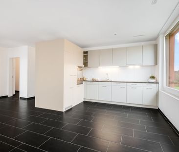 Modern apartment in beautiful surroundings - Photo 1