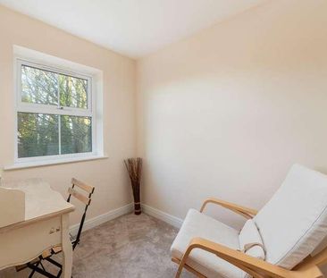 Stone Close, Corsham, SN13 - Photo 5