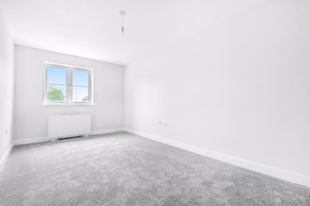 Owen Road, Godalming - 2 bedrooms Property for lettings - Seymours - Photo 1