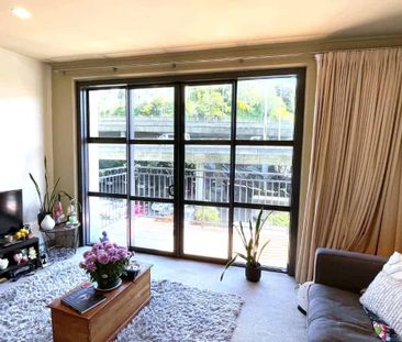 Fantastic 1 bedroom apartment in The Atrium complex - Photo 4