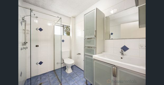 2 Bedroom Apartment - Photo 1