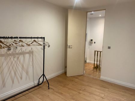 2 Bed Flat, Pinner Road, HA1 - Photo 5