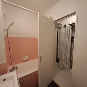 STUDIO - 38 rue Stephenson Paris (75018) - Photo 2