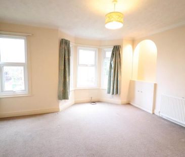 2 bedroom maisonette to rent - Photo 2