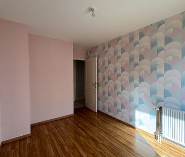 T3 au 1er étage avec terrasse - Photo 3