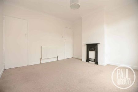 Southwell Road, Kirkley, NR33 - Photo 2