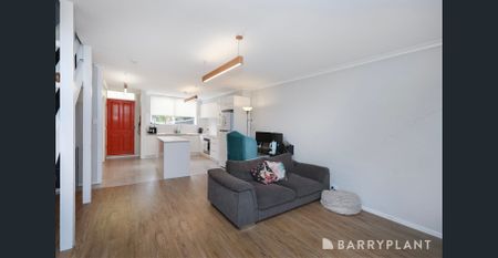 MODERN DELIGHT IN A CENTRAL LOCATION. - Photo 3