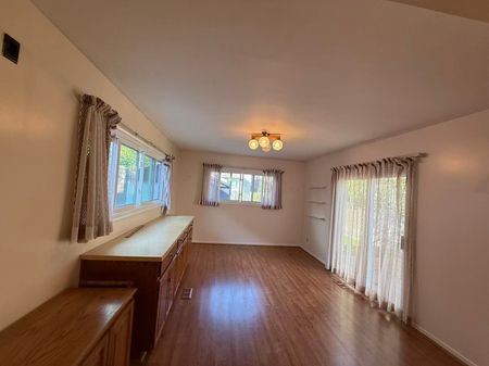 For Lease - 274 Elmwood Avenue, Toronto, Ontario - Photo 4