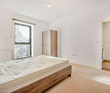Kingfisher Heights, Royal Docks, E16 - Photo 6