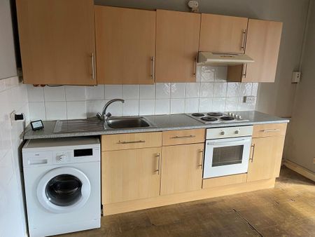 1 bedroom flat to rent - Photo 2