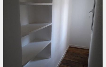 Location Appartement P2 Duplex rénové(e) Troyes - Photo 2