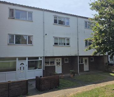 4 Bedroom House To Let - Photo 6