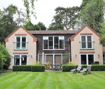 4 bedroom detached house to rent - Photo 1