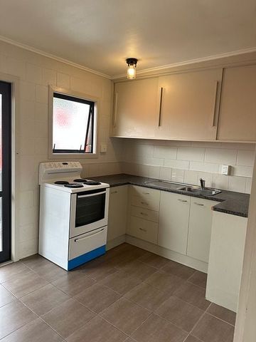 Sunny Apartment Hospital Location - Photo 3