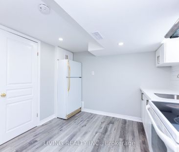 For Lease - 12 Kells Avenue, Toronto, Ontario - Photo 2