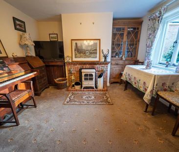 2 bedroom semi-detached house to rent - Photo 2