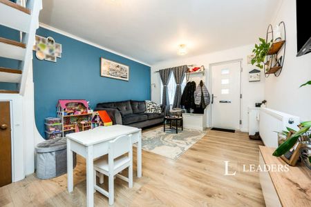 2 bedroom terraced house to rent - Photo 2