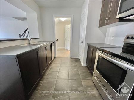 For Lease - 339 PUMPKINSEED Crescent, Barrhaven, Ontario - Photo 5