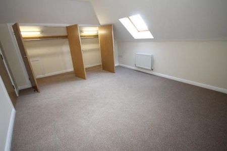 3 bedroom apartment to rent - Photo 2