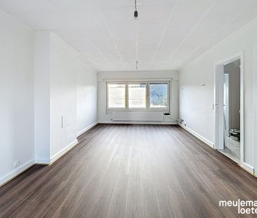 Halfopen gezinswoning met garage en tuin - Foto 3