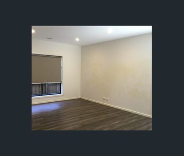 Spacious Family Living in a Prime Location - Photo 1