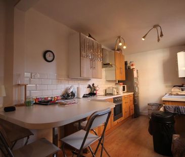 3 bedroom terraced house to rent - Photo 5