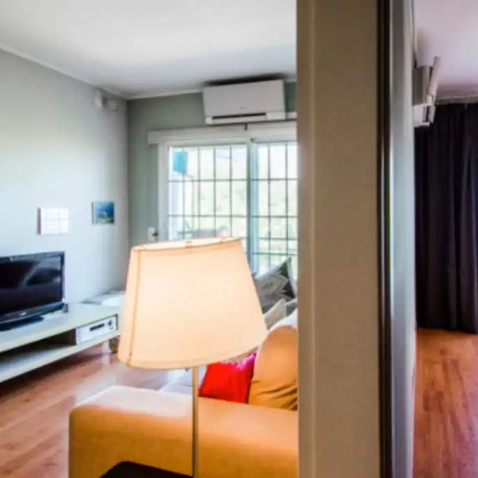 Apartamento de alquiler en El Poblenou - Foto 1