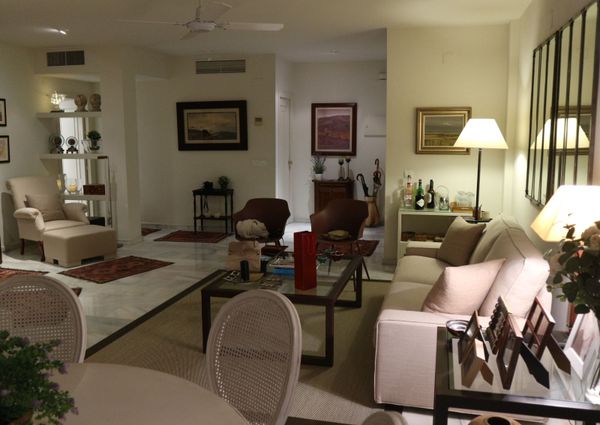 Middle Floor Apartment in The Golden Mile