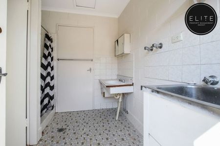 1/450 Douglas Road, Lavington - Photo 2