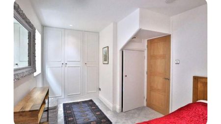 2 Bed Flat, Finborough Road, SW10 - Photo 3
