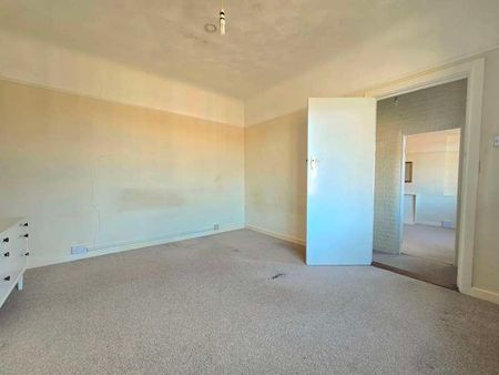 Seaward Gardens, Itchen, SO19 - Photo 2