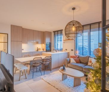 Gelijkvloers appartement met garage in centrum Heist - Photo 1