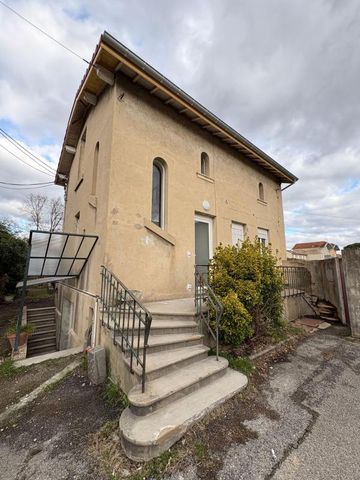 Location Maison 4 pièces 78m² ROMANS SUR ISERE 26100 - Photo 5