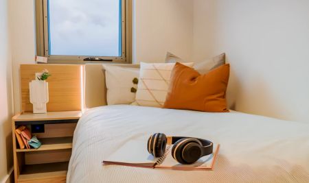 Cosy 2 Bed Apartment - Photo 3