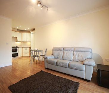 2 Bedroom Apartment To Let - Photo 4