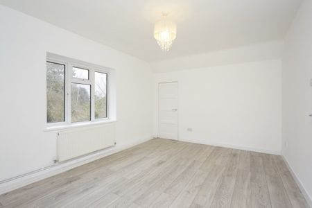 2 bedroom maisonette to rent - Photo 2